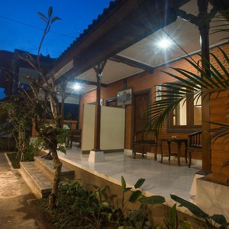 Hotel Monka House à Ubud Extérieur photo