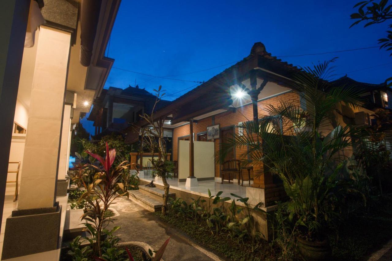 Hotel Monka House à Ubud Extérieur photo
